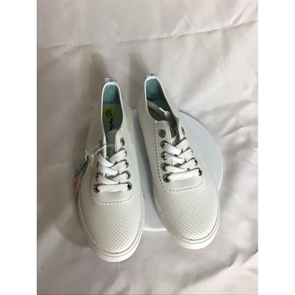 Tommy Bahama Women Comfort Footwear Perforated Lace Up Sneakers Various Sz. NWT - Picture 6 of 12